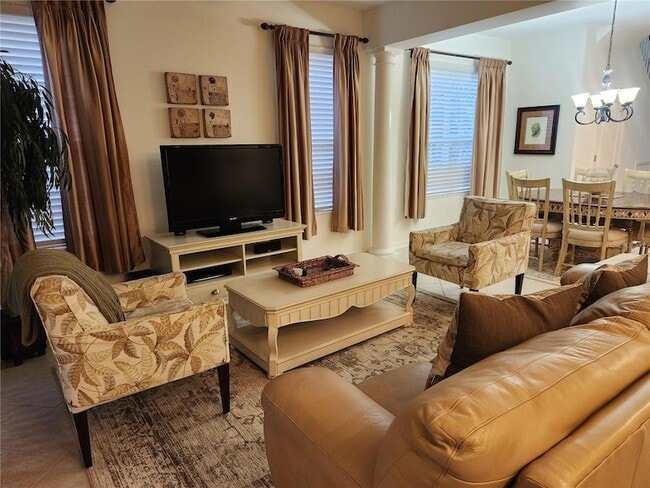 Building Photo - 8119 Villa Grande Ct