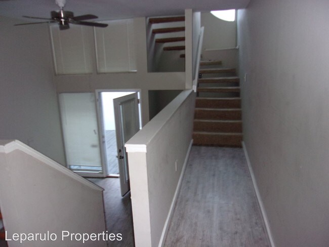 Building Photo - 815 W Pensacola St