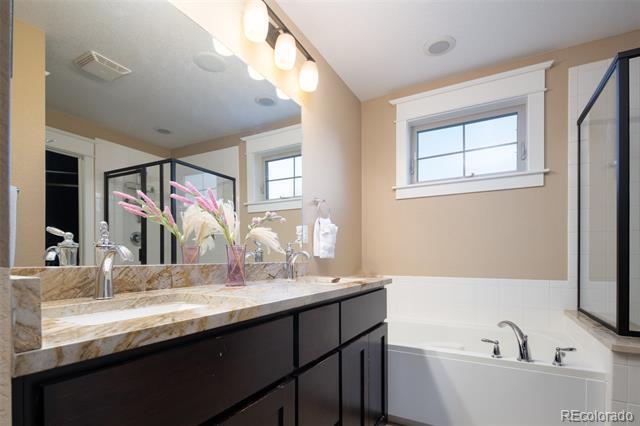 Building Photo - 2230 Spruce St