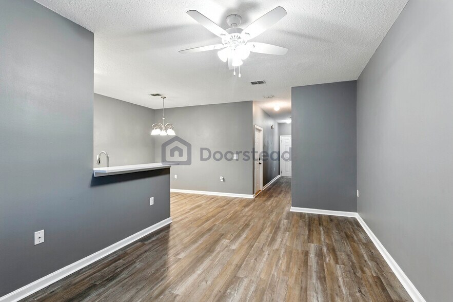 Building Photo - 74 Moultrie Village Ln