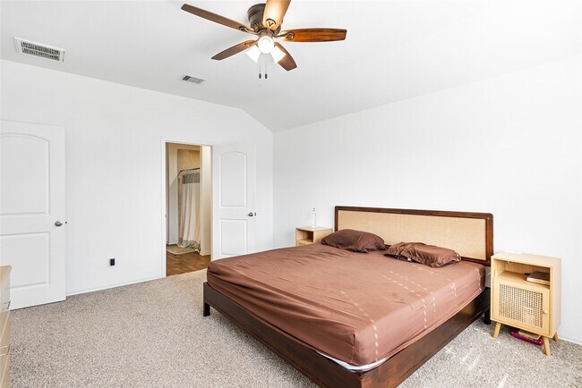 Building Photo - 21611 Flowering Gdn Ln