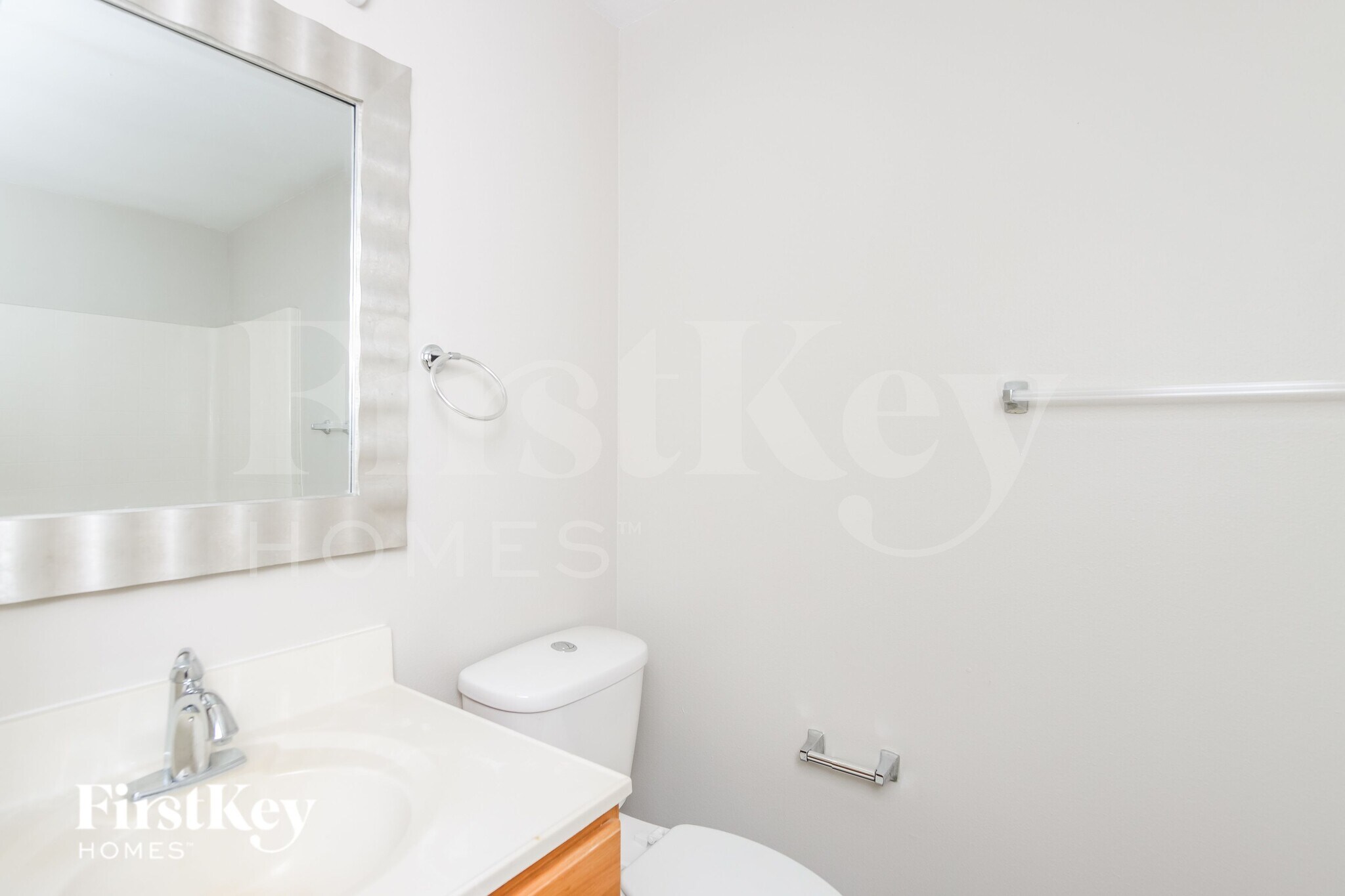 Building Photo - 1686 Whiting St SE