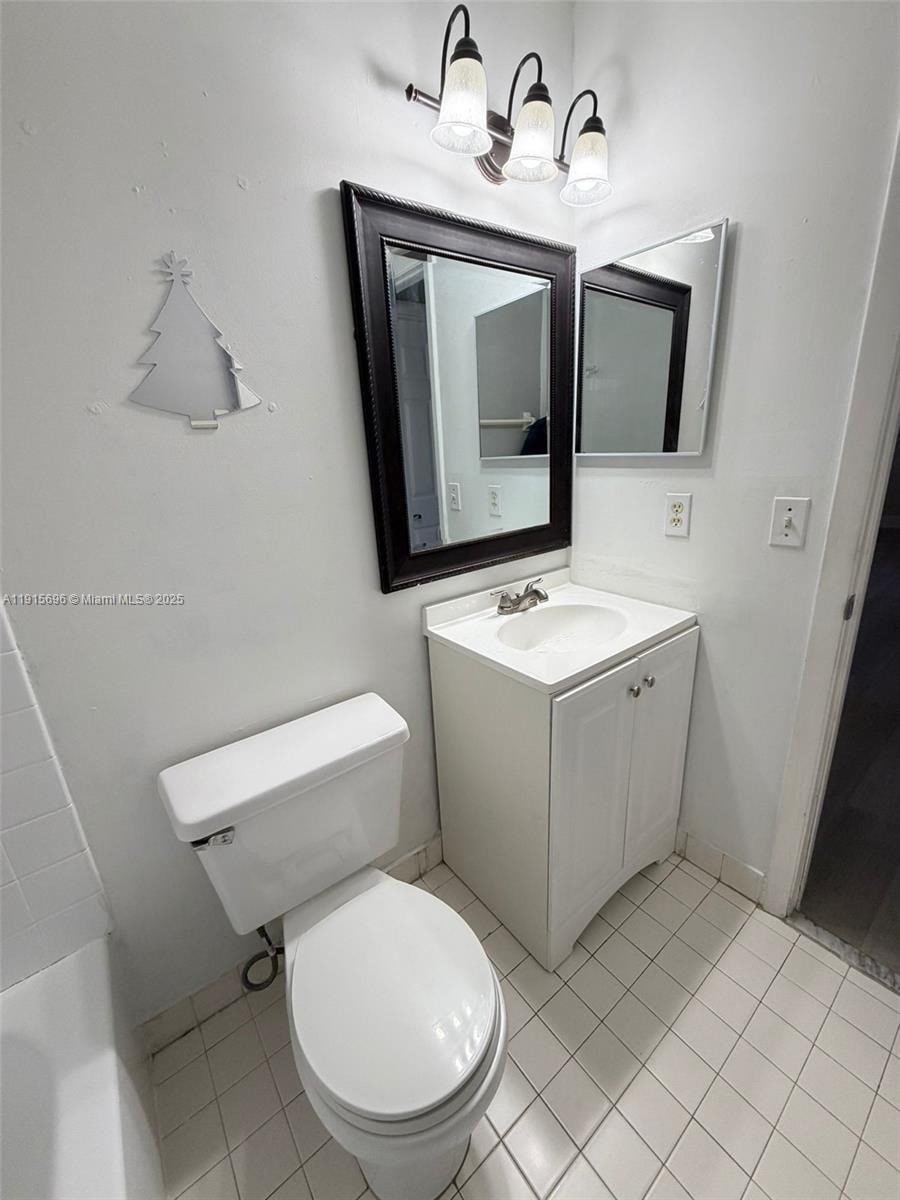 Building Photo - 3375 W 76th St