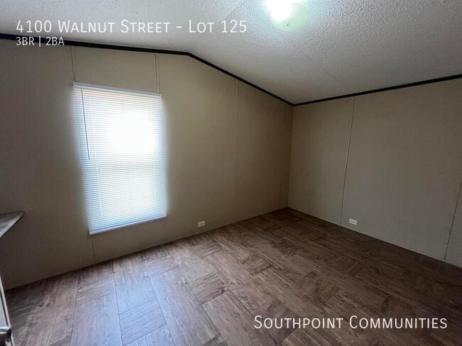 Building Photo - 4100 Walnut Ave