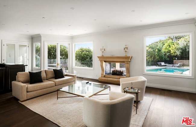 Building Photo - 1845 Loma Vista Dr