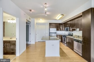 Building Photo - 440 L St NW