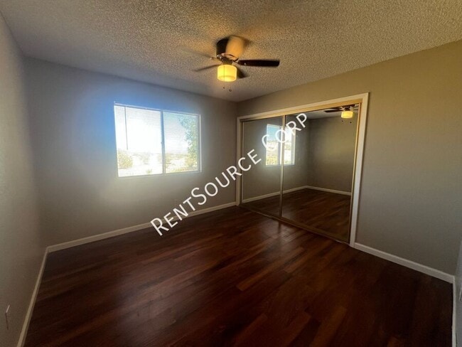 Building Photo - 27333 Mesquite St