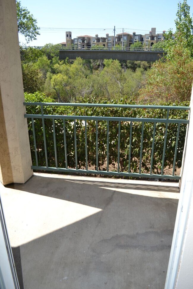 Building Photo - BEAUTIFUL RIVER FRONT CONDO IN THE "RIVER ...