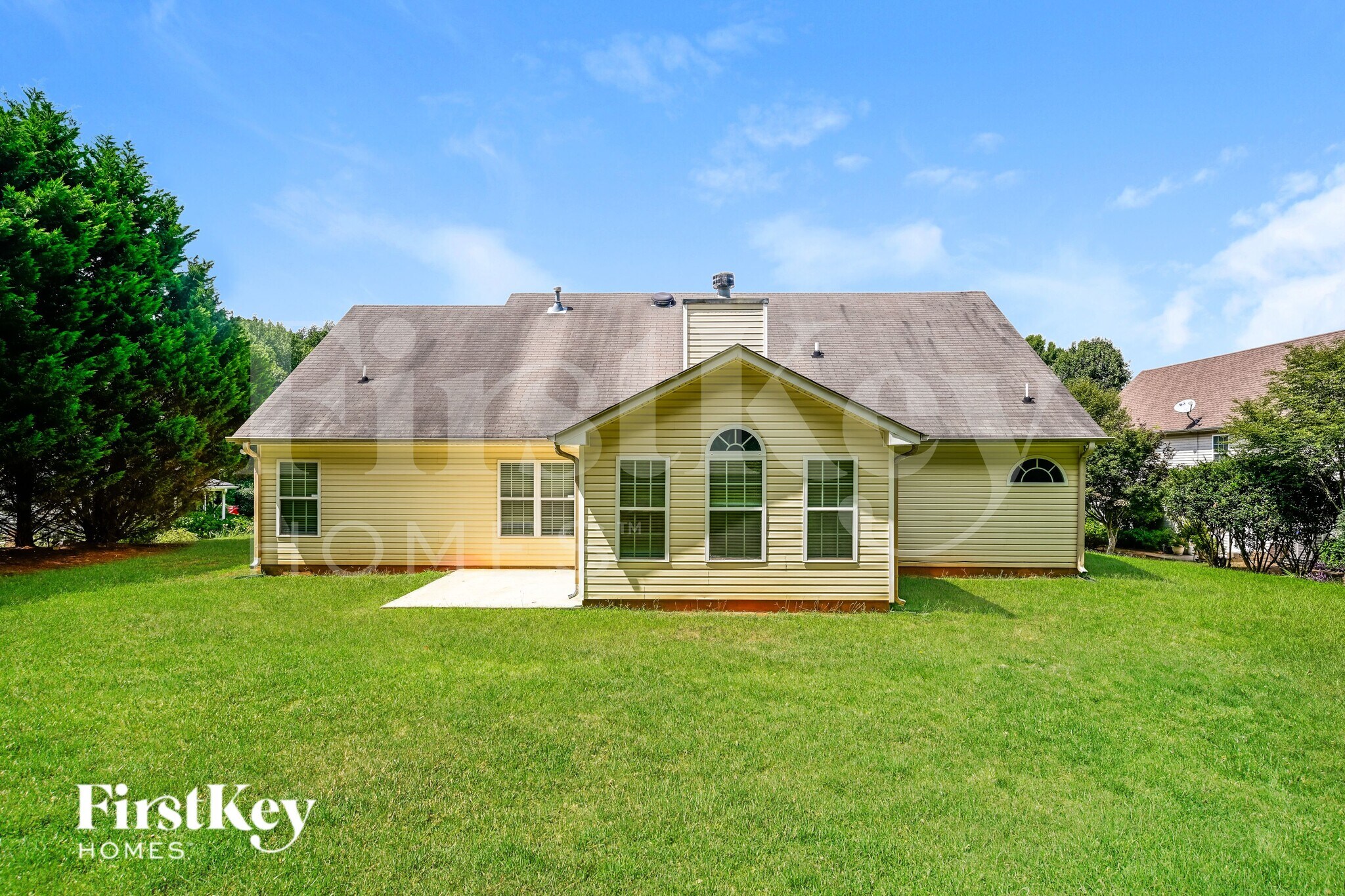 Building Photo - 3349 Meadovista Dr