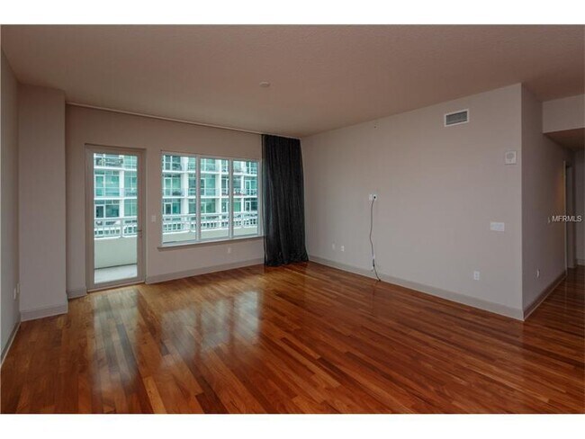 Building Photo - 2/2 at The Sanctuary ~ Downtown Orlando's Established Luxury Condos 1 Block from Lake Eola