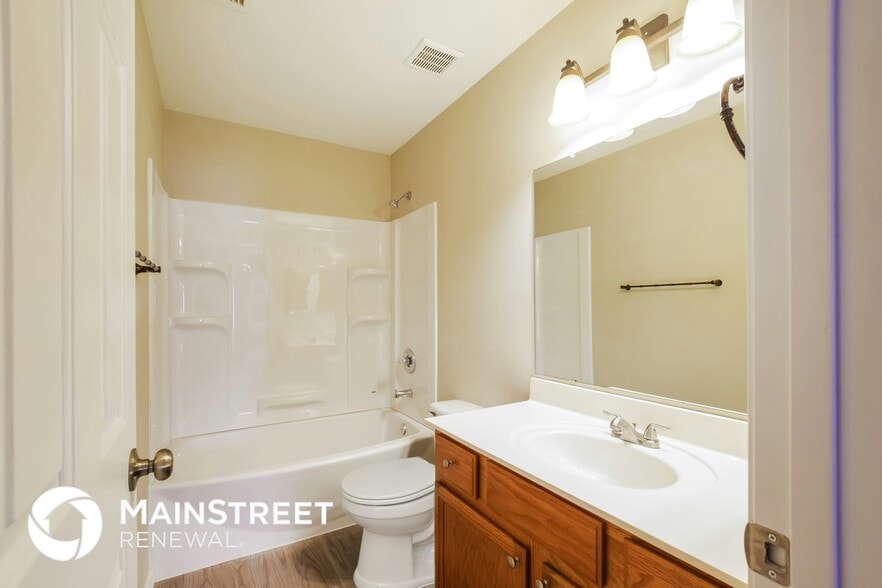 Building Photo - 10878 W Lone Cactus Dr