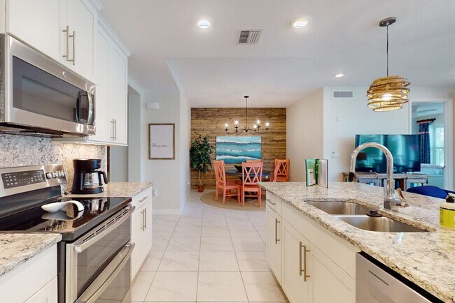 Building Photo - 391 Aruba Cir