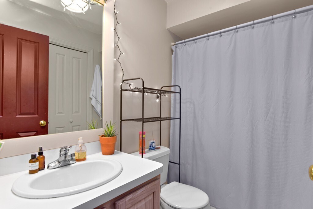 Building Photo - 214 Parker Hill Ave