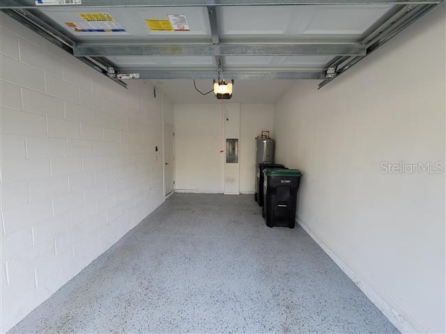 Building Photo - 9120 Tecumseh Dr