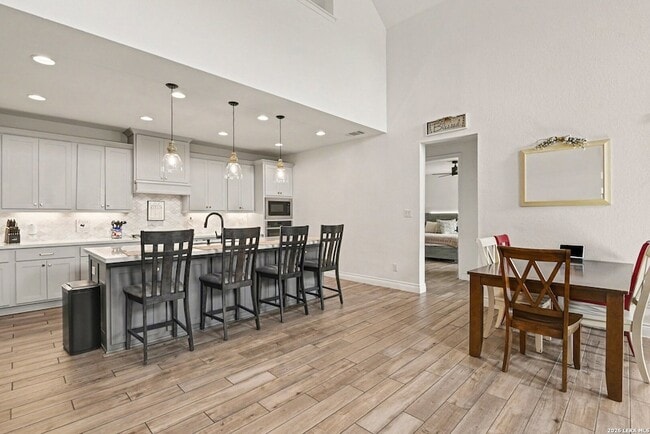 Building Photo - 9003 Raven Pointe