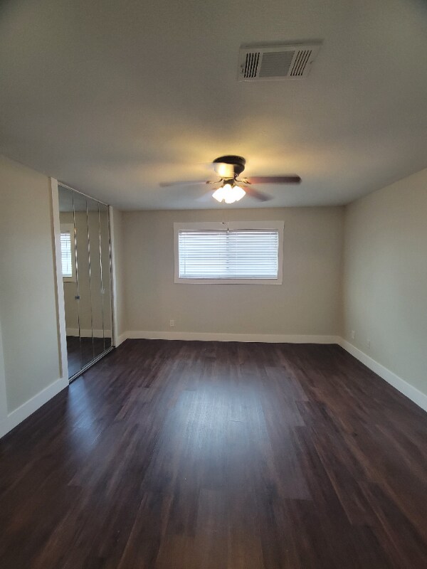 Building Photo - 5001 Grande Dr