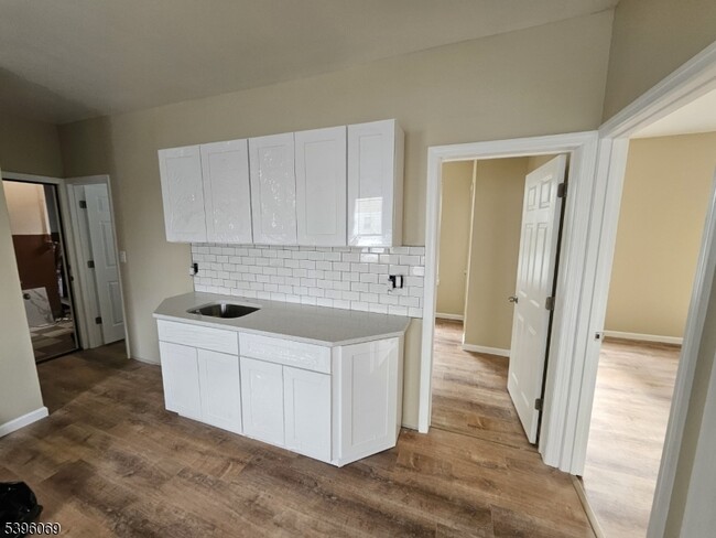 Primary Photo - 518-520 E 23rd St