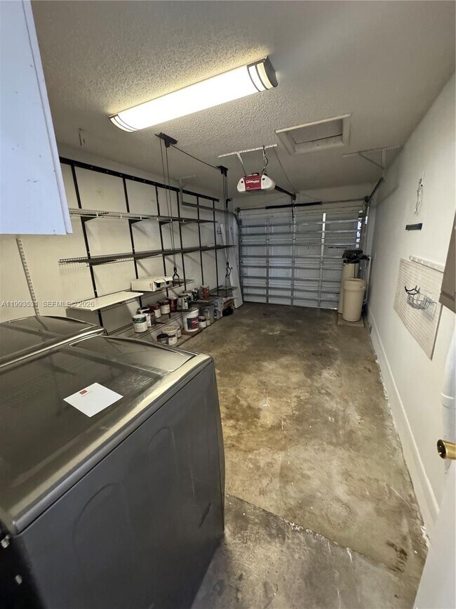 Building Photo - 5763 NW 97th Ct