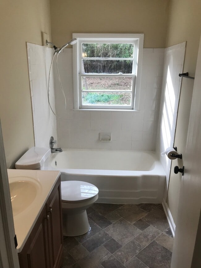 Building Photo - **UPCOMING**3 or 4 Bedroom / 1.5 Bathroom Home for Rent in Columbus, GA