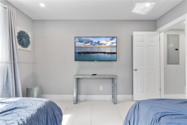 Building Photo - 4440 NE 17th Ave