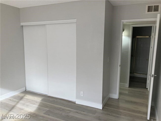 Building Photo - 3151 N Soaring Gulls Dr