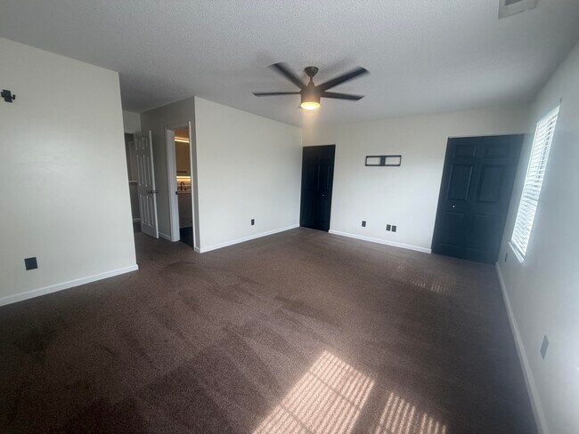 Building Photo - 1755 Polaris Dr