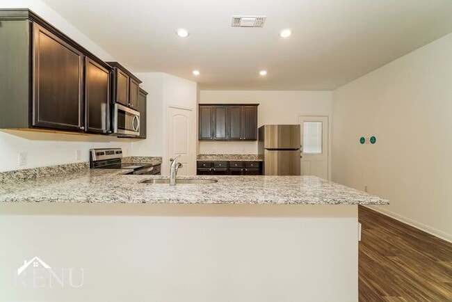 Building Photo - Coming Soon!