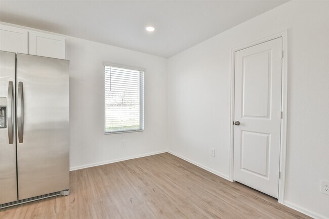 Building Photo - 18927 Jasper Rdg Dr