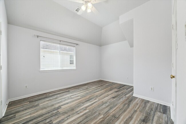 Building Photo - 310 Brook Forest Trail