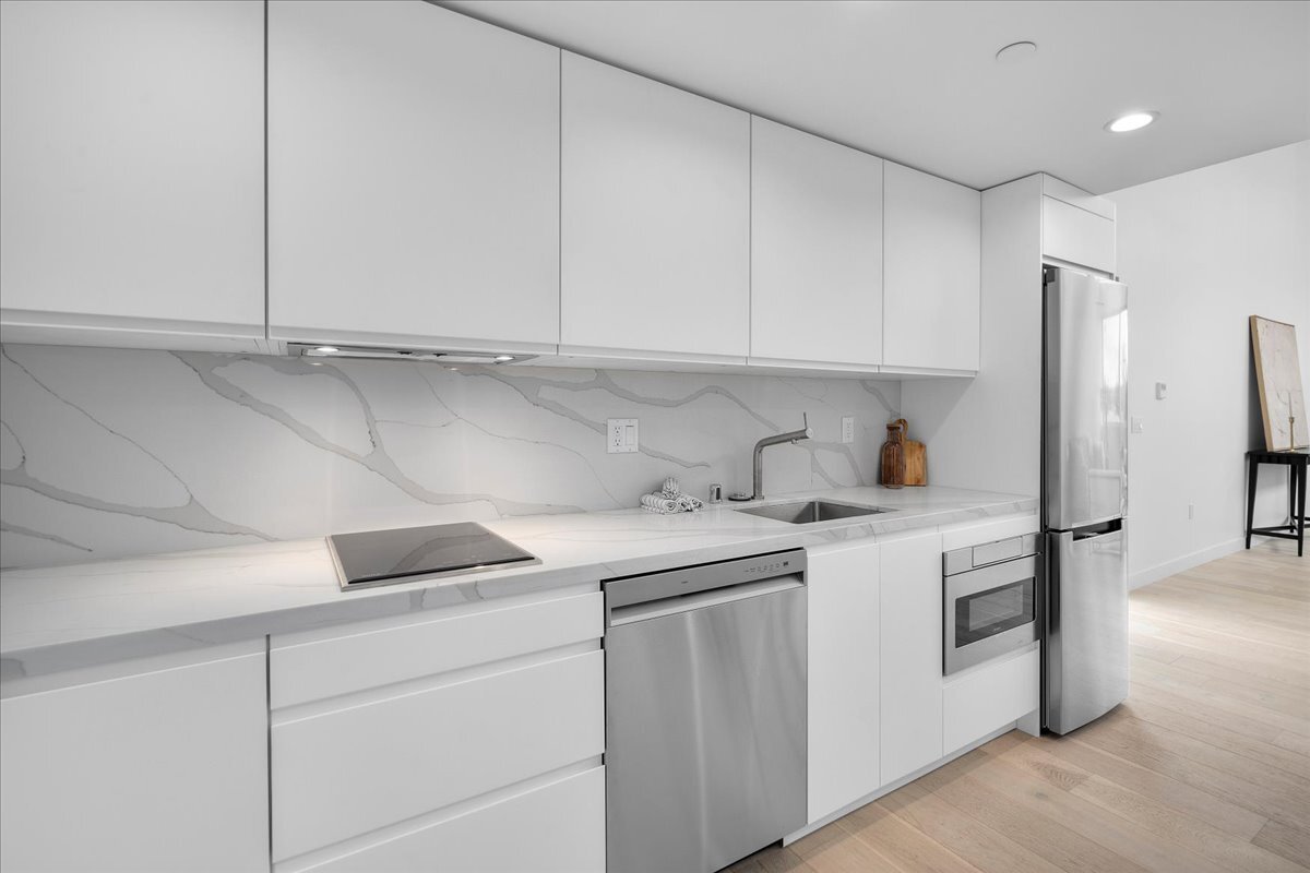 Building Photo - 541 Rose Ave