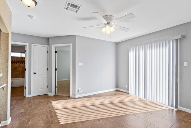 Building Photo - 1420 Desierto Rico Ave