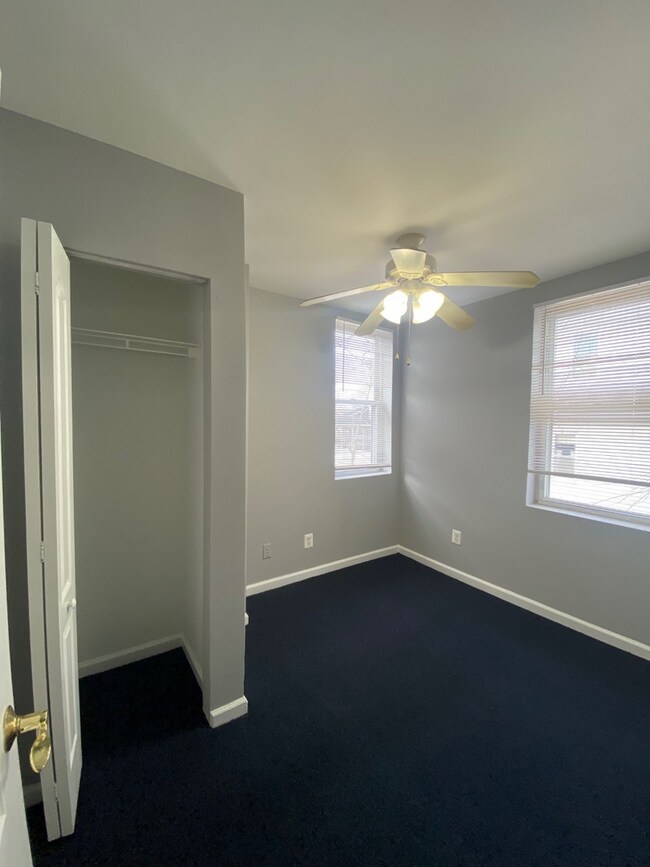 Building Photo - Dundalk - 3 bedrooms and 2.5 baths Available!
