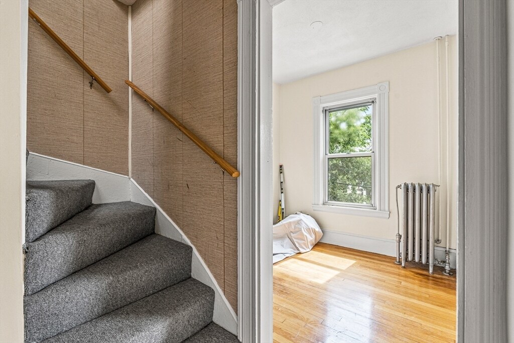 Building Photo - 49 Porter St