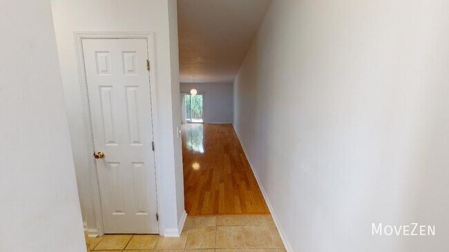 Building Photo - 729 Bragg Dr