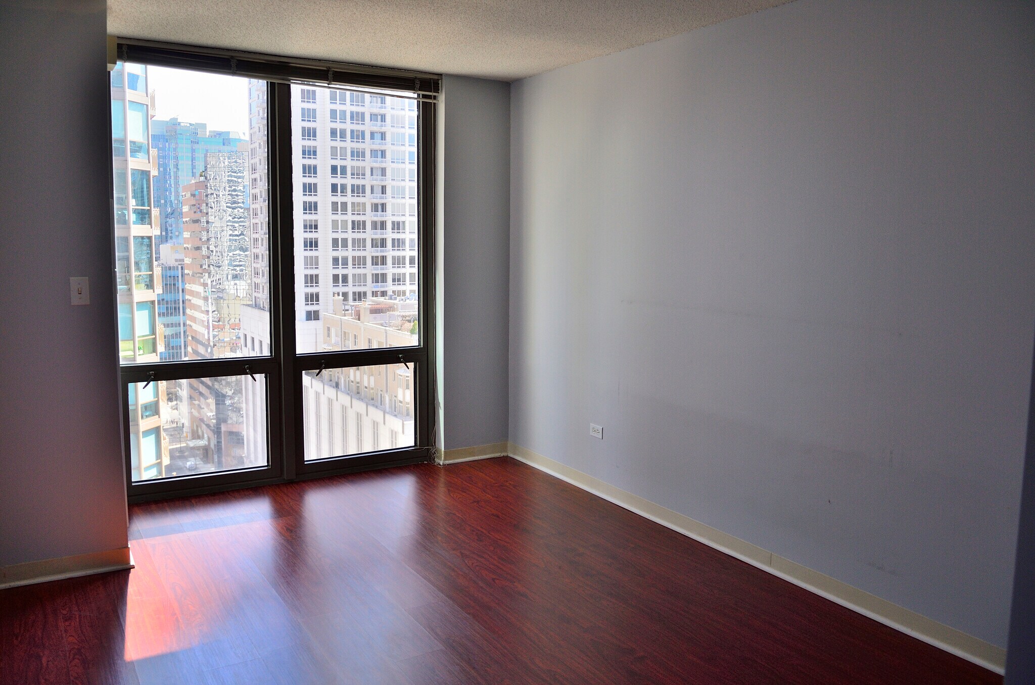 Building Photo - 2 E Erie St