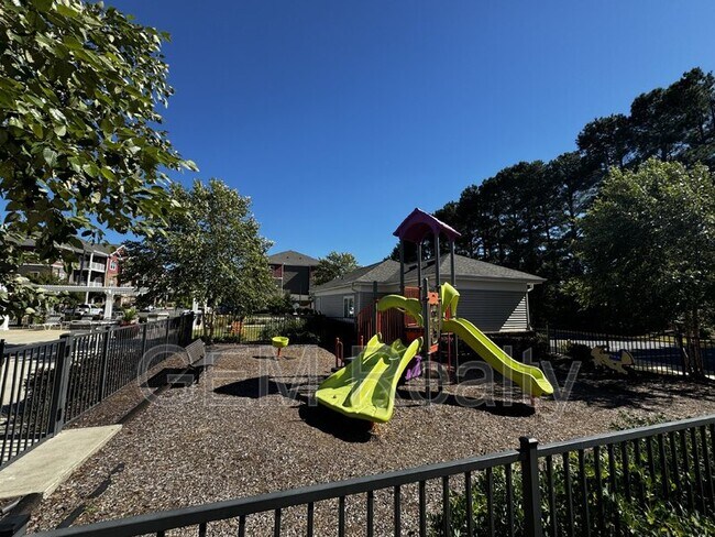 Building Photo - 1853 Sag Harbor Ln