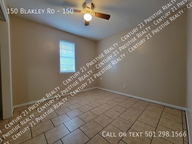 Building Photo - 150 Blakley Rd-150
