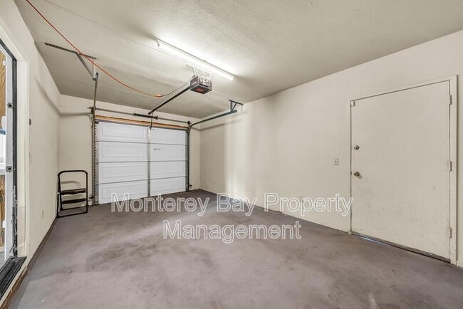 Building Photo - 415 Palo Verde Ave