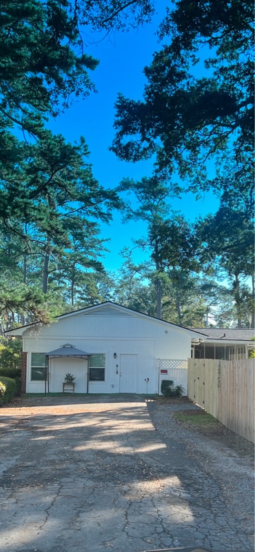 Building Photo - 1212 Brookwood Dr