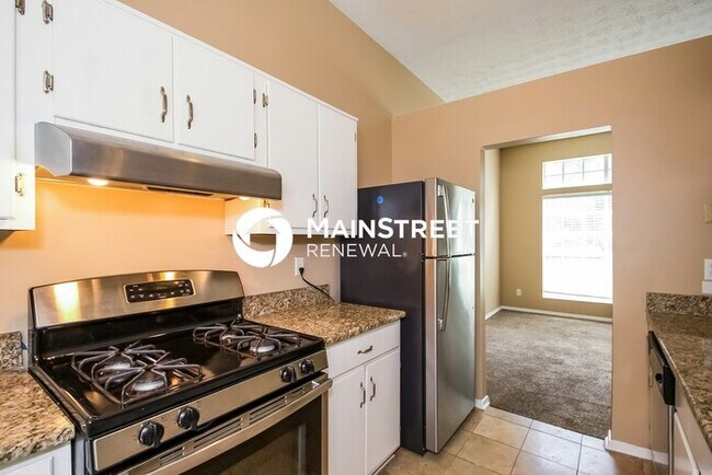 Building Photo - 3 Bedroom Pet-Friendly Home in Lithonia, GA with Main Street Renewal