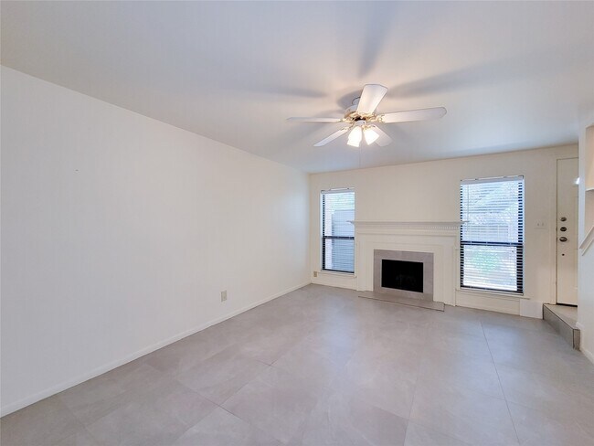 Building Photo - 1601 S Shepherd Dr