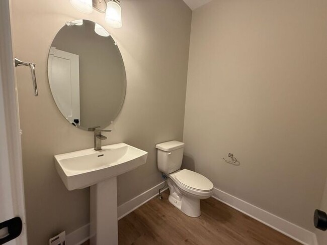 Building Photo - Beautiful New Construction in Booming Old Hickory