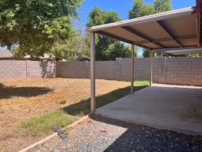Building Photo - 4872 E Whitehall Dr