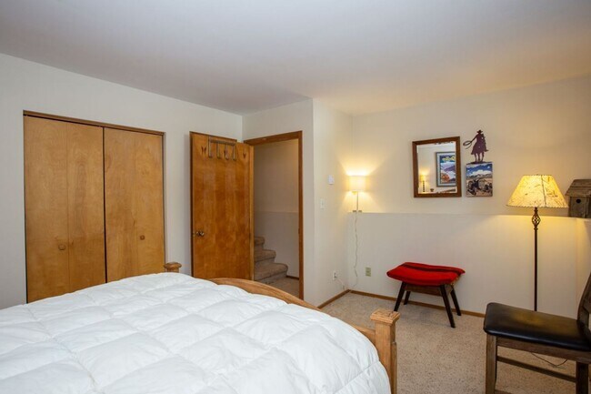 Building Photo - 2 bedroom in Frisco. Walk to Main Street! Garage and Yard! Hot tub!