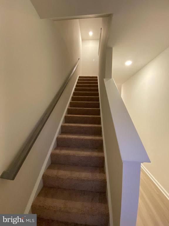 Building Photo - 25 Cranston Ct