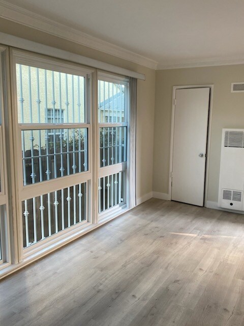 2307-2 - 2305-2309 S Halm Ave