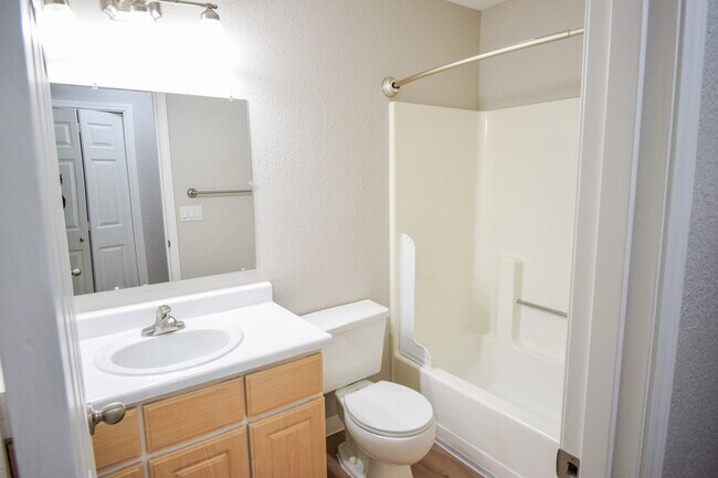 Building Photo - 9515 SW 146th Terrace