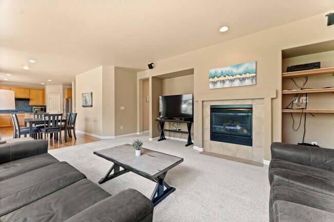 Building Photo - 2931 Blue Grouse Dr