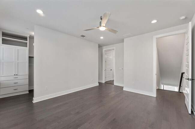 Building Photo - 4021 Manifest Ln