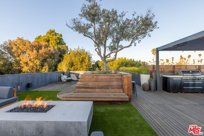 Building Photo - 746 Marco Pl